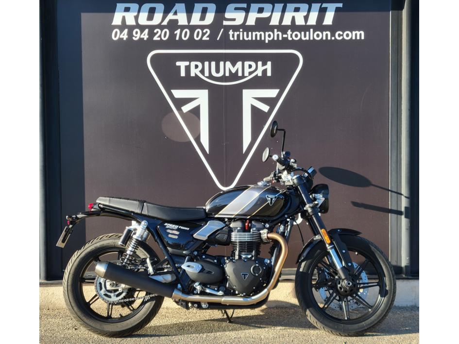 TRIUMPH SPEED TWIN 900