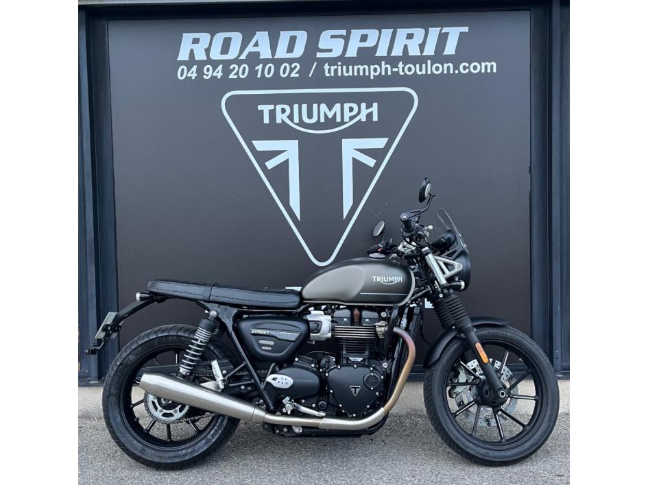 TRIUMPH STREET TWIN  900