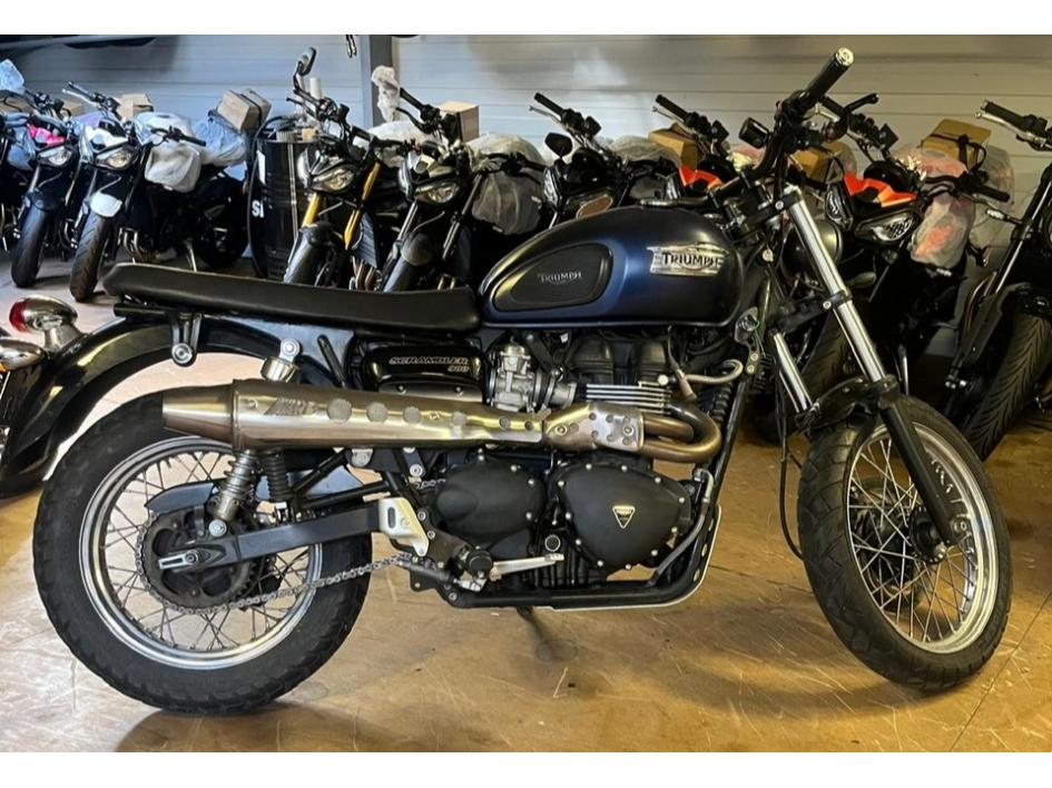 TRIUMPH SCRAMBLER 900
