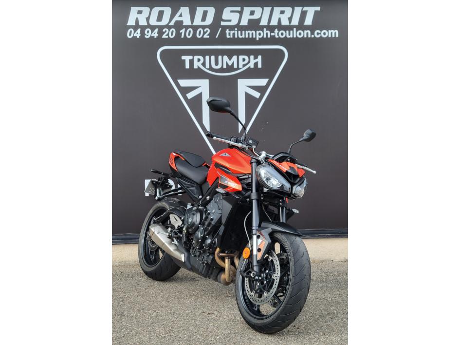 TRIUMPH STREET TRIPLE 765 R