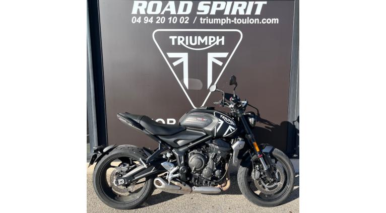 TRIUMPH TRIDENT 660