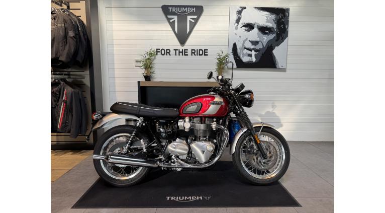 TRIUMPH BONNEVILLE T120 ELVIS